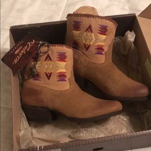 Brand new CABOrca boots